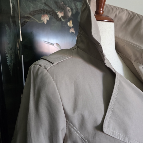 DKNY Classic Trench Coat - Picture 3 of 16